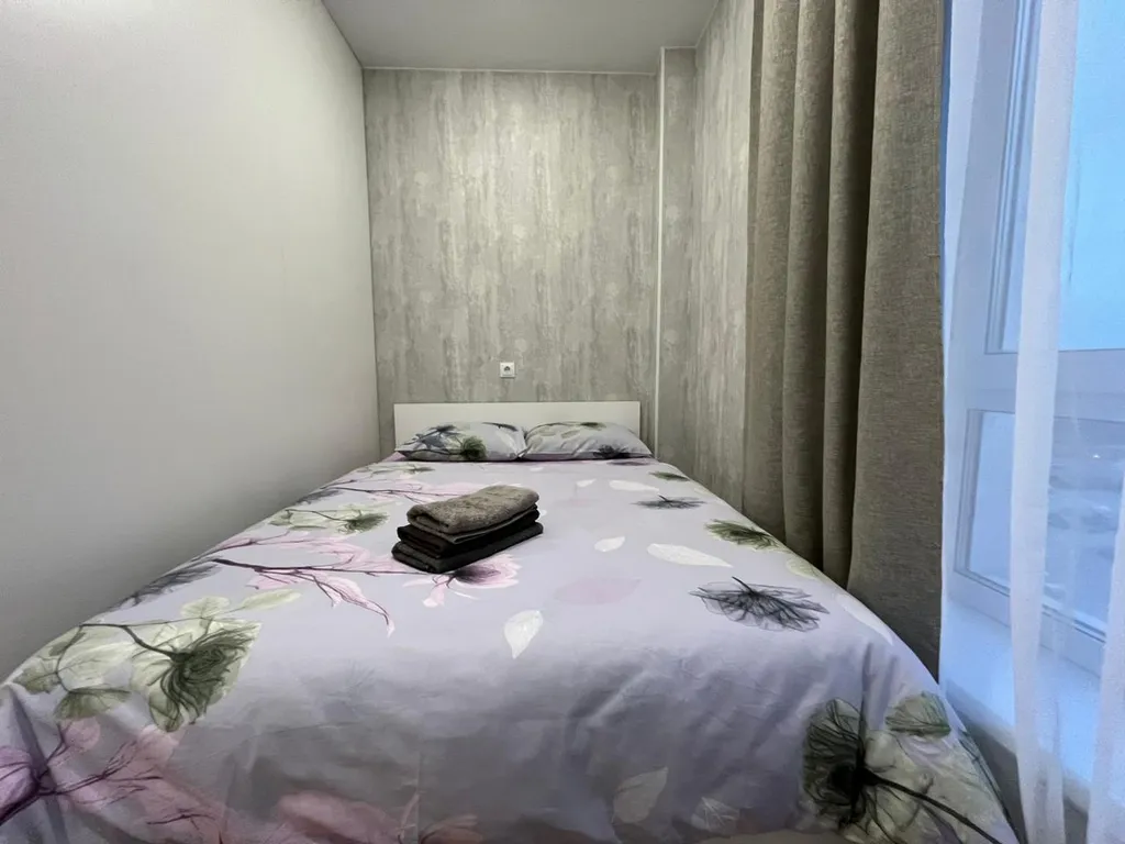 Студия в новом доме возле кадетского училища