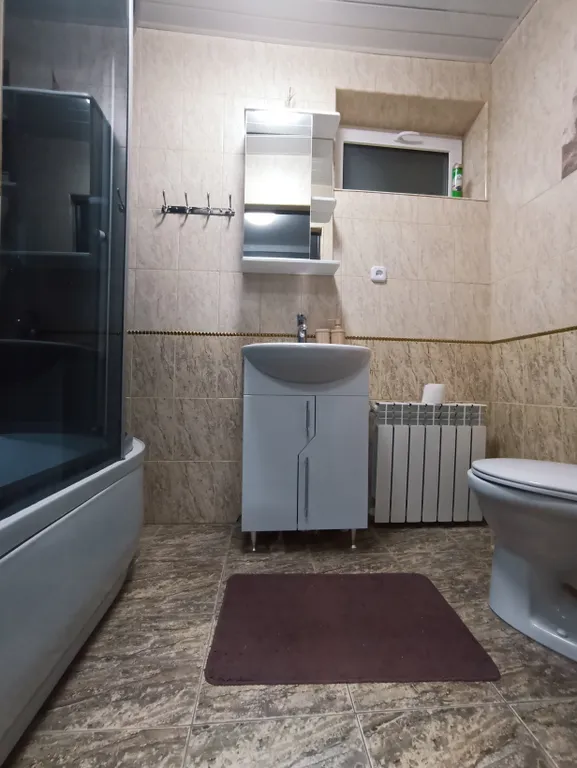 Дом с теплым бассейном и баней