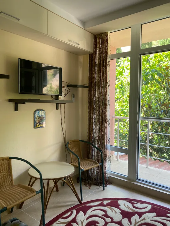 Уютные апартаменты с видом на горы в Элит Лазурном