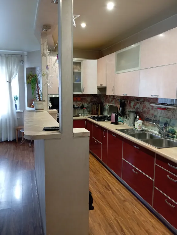 7-комнатный Дом