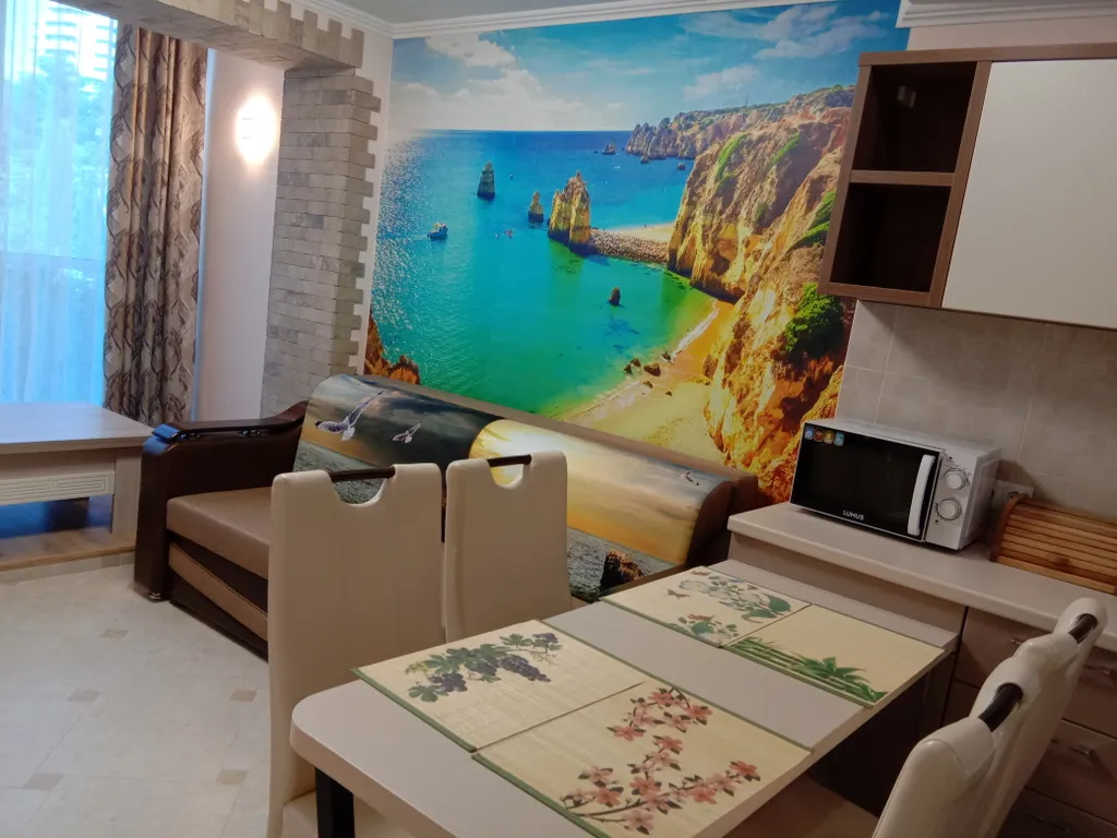 Современная квартира в Алуште на 1-й линии от моря