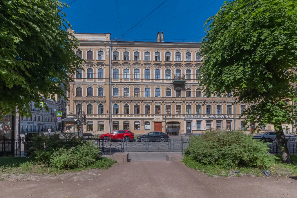 Просторная светлая квартира в самом сердце города