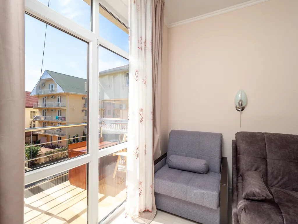 Квартира Квартира Студия у моря с теплым бассейном — Сириус