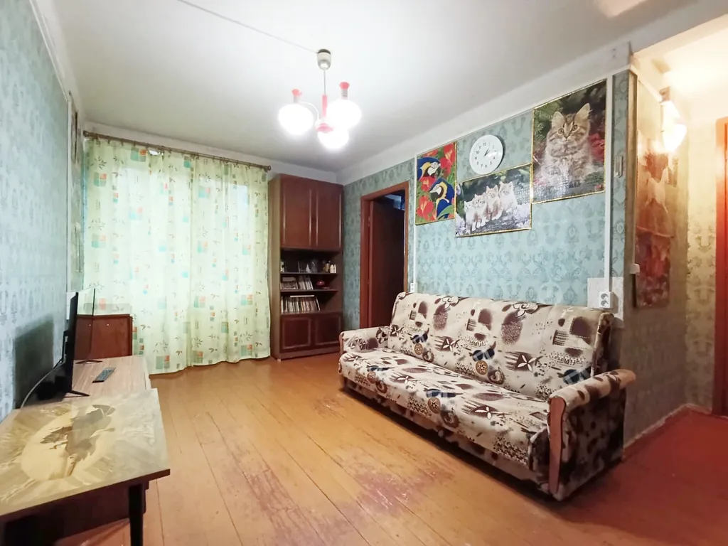 Квартира 3-комнатная Квартира — Колпино