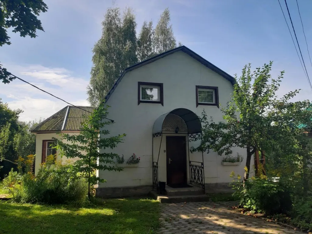 Коттедж 5-комнатный Дом — Луга