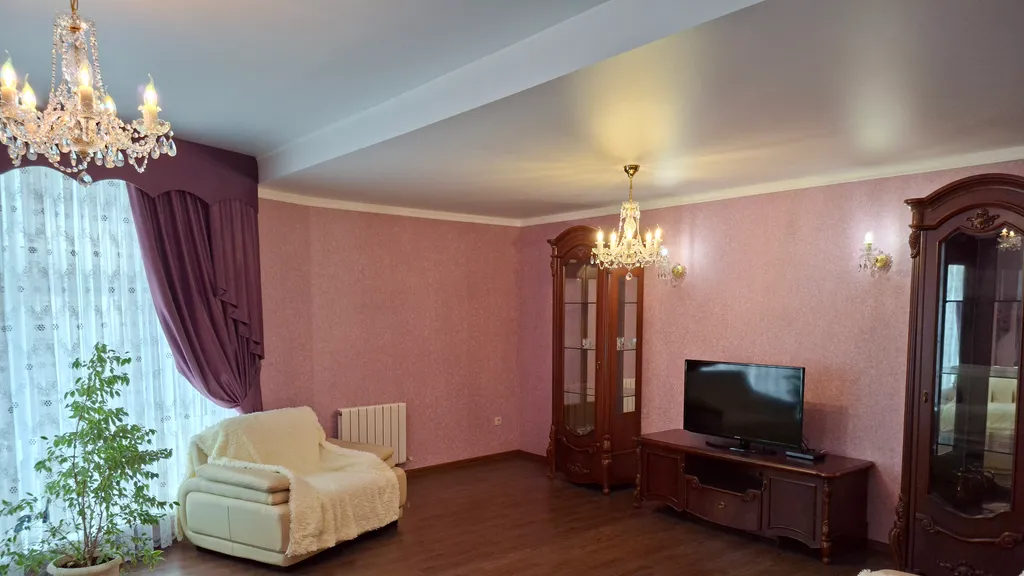 Квартира Трёхкомнатная квартира в самом центре Геленджика — Геленджик