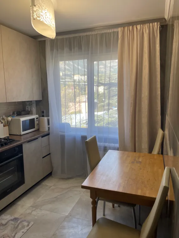 Видовая и уютная квартира в центре города