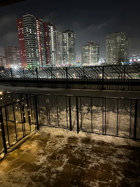 Квартира Квартира Комфортабельная студия с собственной террасой возле Планеты — Красноярск