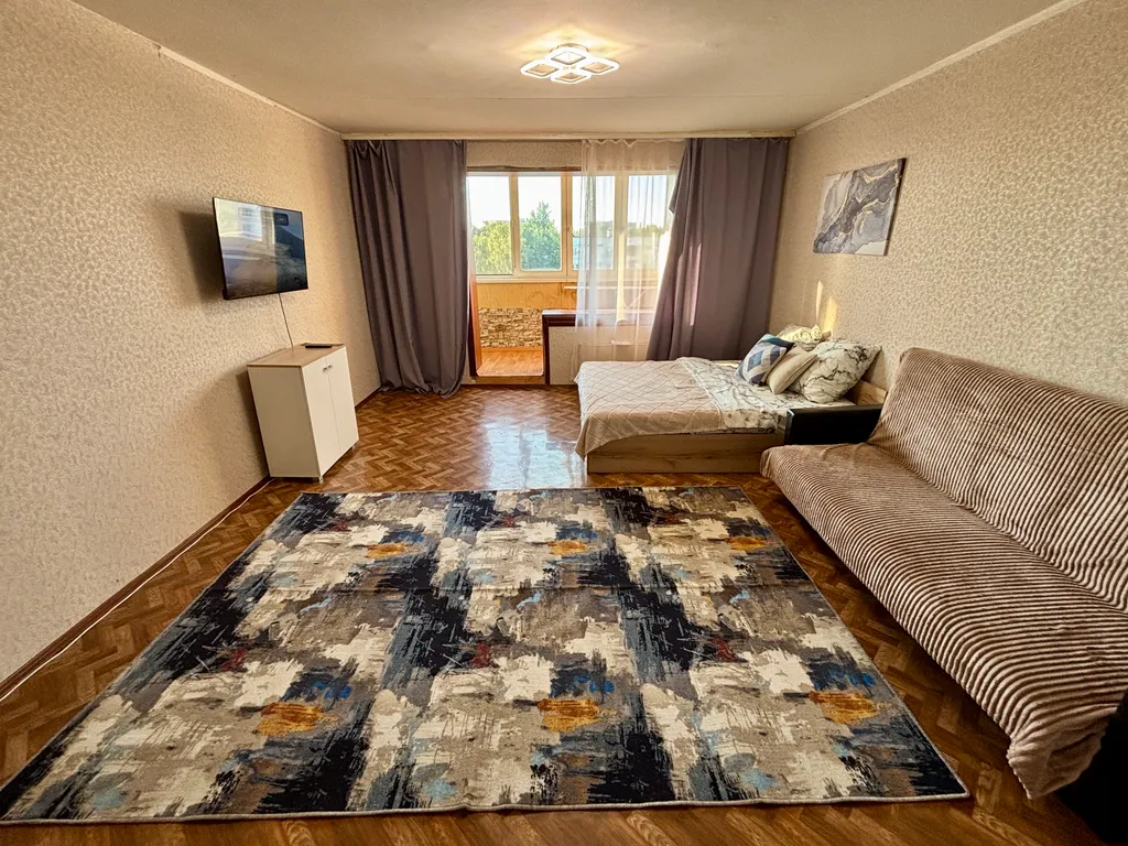 Трёхкомнатная квартира в Калининце