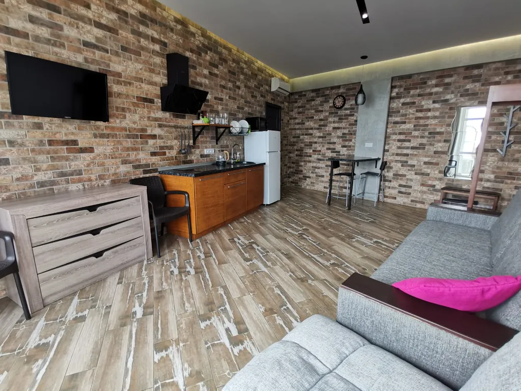 Студия с видом на море