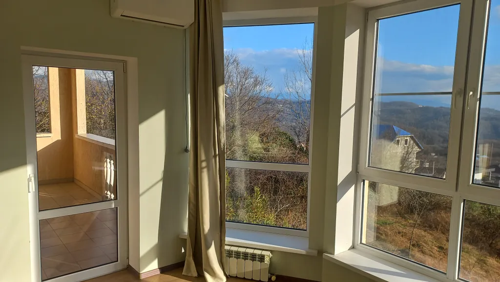 Дом Романтик с видом на горы и море