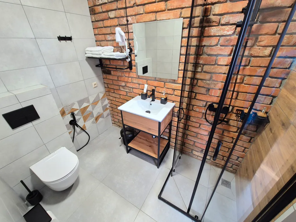 Современная студия в 10 минутах ходьбы от вокзалов