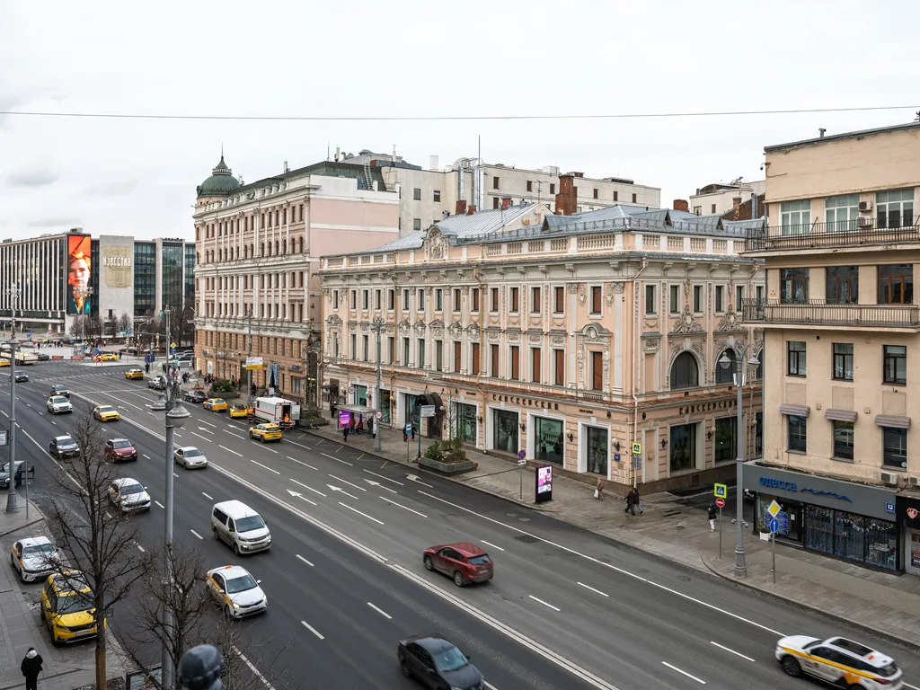 Квартира Видовая трехкомнатная квартира с эркерным балконом — Москва