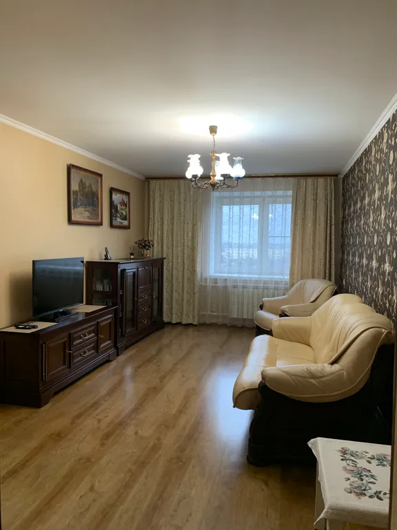 Квартира Апартаменты в центре города, с видом на церковь и парк. — аренда посуточно в Барановичи