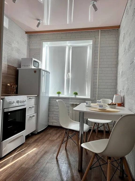 4-комнатная Квартира