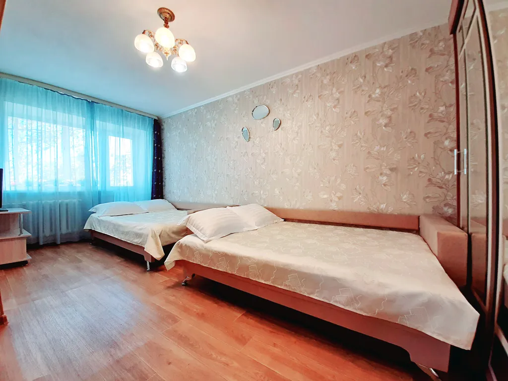 Зеленый оазис на площади Маркса