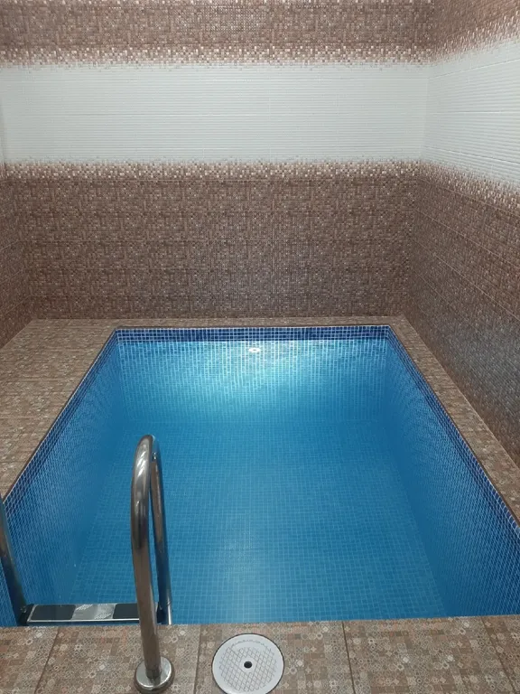 Дом на берегу реки Волги