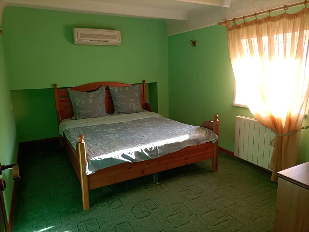 Атмосферный коттедж с дровяной баней и большим бассейном