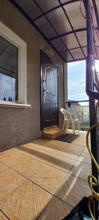 Частный дом с территорией