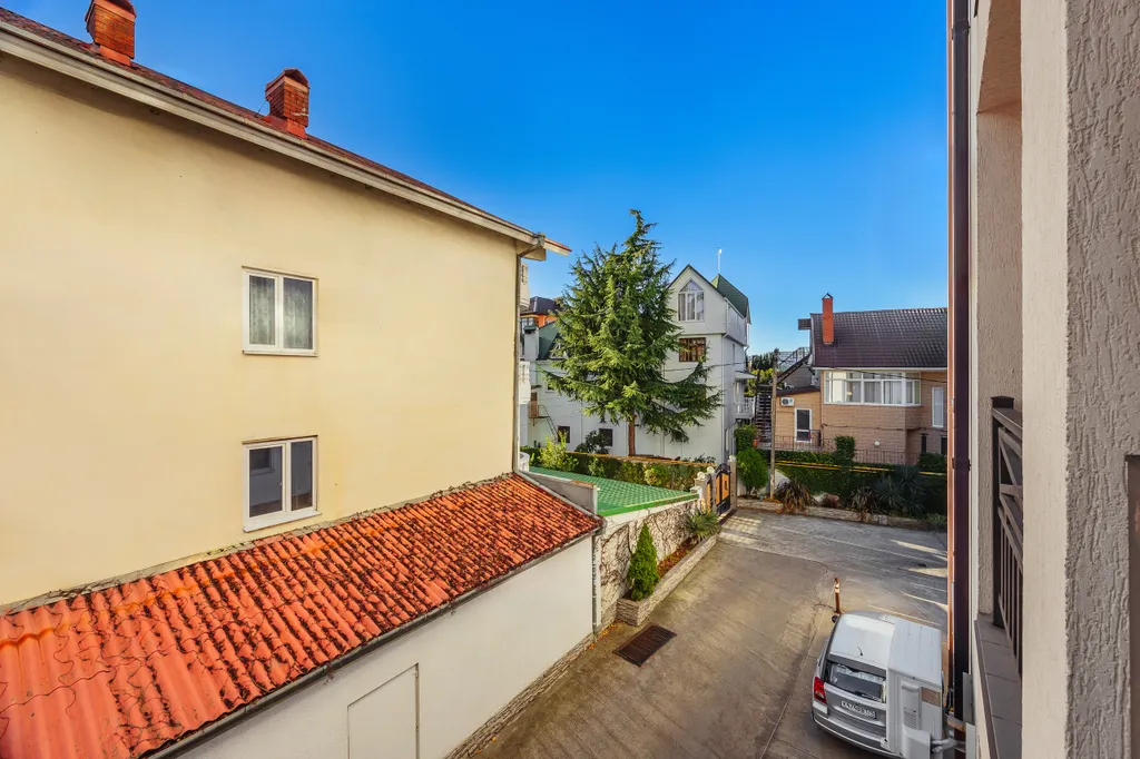 Квартира Уютные апартаменты у пляжа с подогреваемым бассейном — Сириус