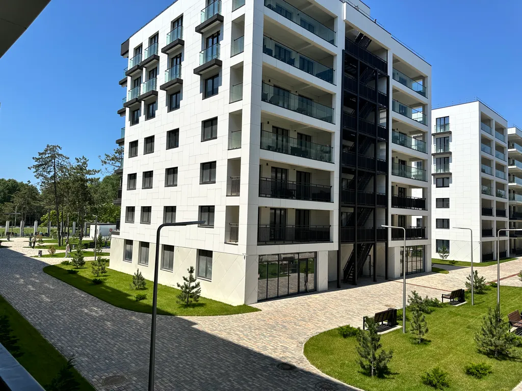 Апартамент делюкс  в резиденции Европа с бассейном