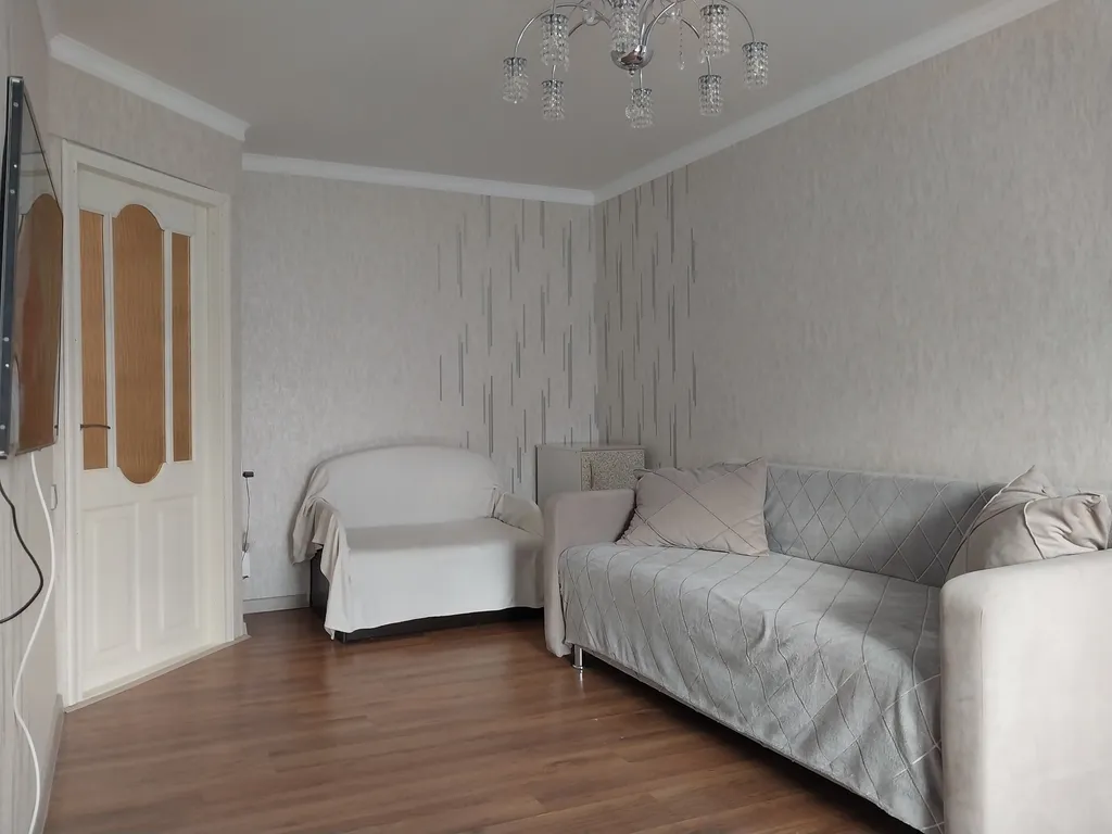 Awesome two-room в Зелёной зоне