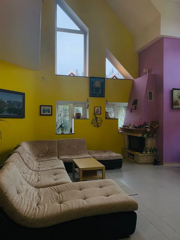 Домик на холме