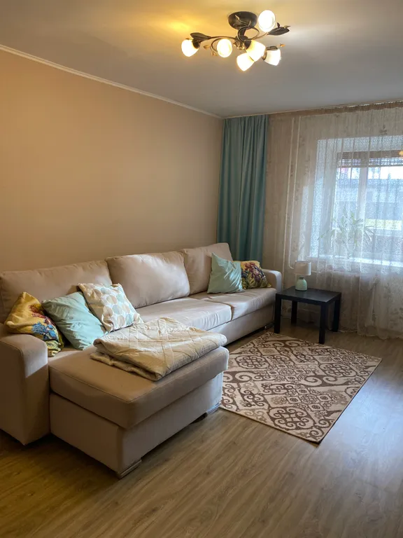 Уютная квартира в новом районе — аренда посуточно в Южноуральск