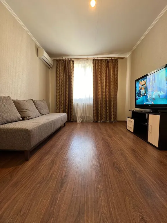 Квартира с красивым видом из окна с ремонтом — аренда посуточно в Оренбург