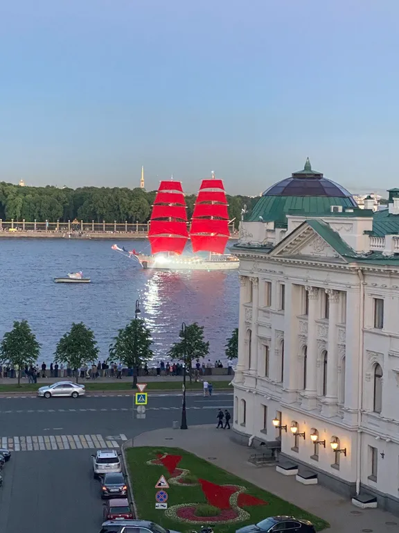 Квартира Квартира Семейный апартамент с видом на домик Петра1 и Неву — Санкт-Петербург