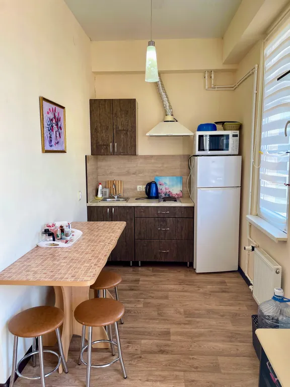 Апартамент с террасой и бассейном