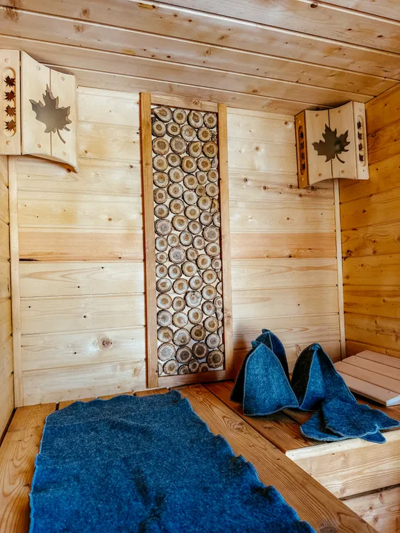 Отдельный дом с баней, террасой,джакузи, парковкой и мангальной зоной