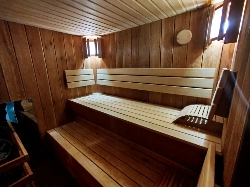 Коттедж в охраняемом коттеджном поселке на берегу Азовского моря