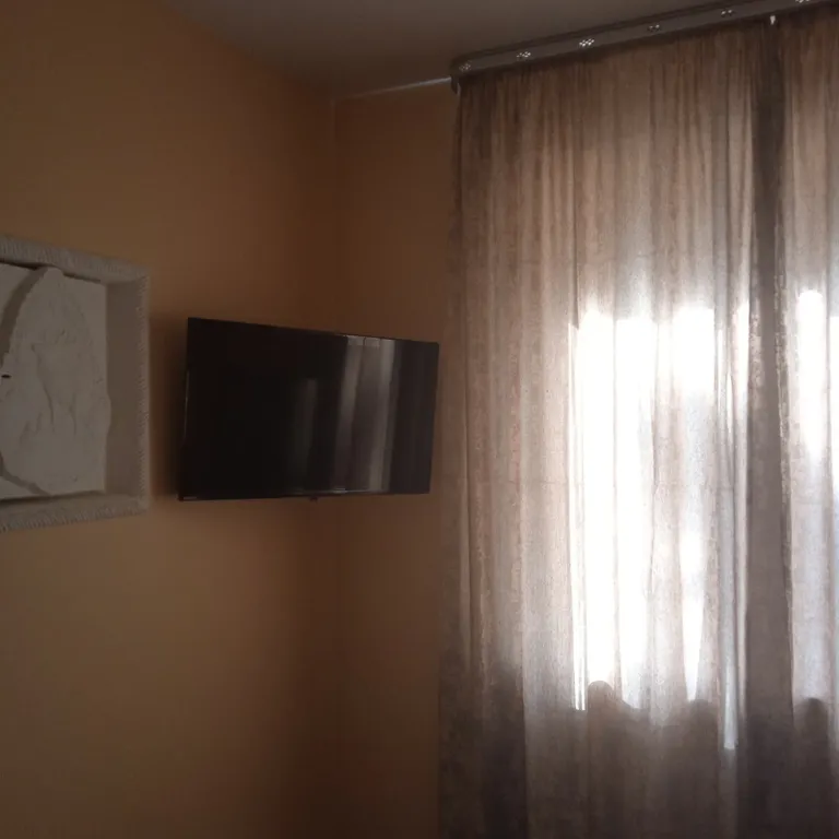 Квартира в центре, хороший ремонт, тихая, светлая, до моря 3 мин