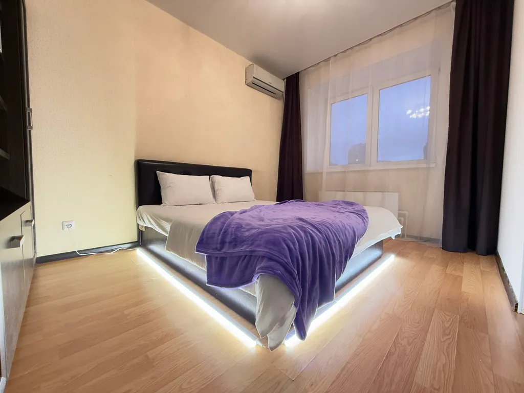 Квартира Тут хорошо на Сурикова — аренда посуточно в Екатеринбург