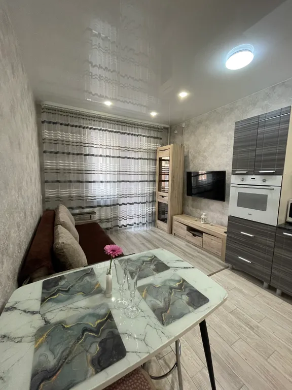 Квартира Квартира Уютная евродвушка в шикарном районе Жигулина Роща — Мирное