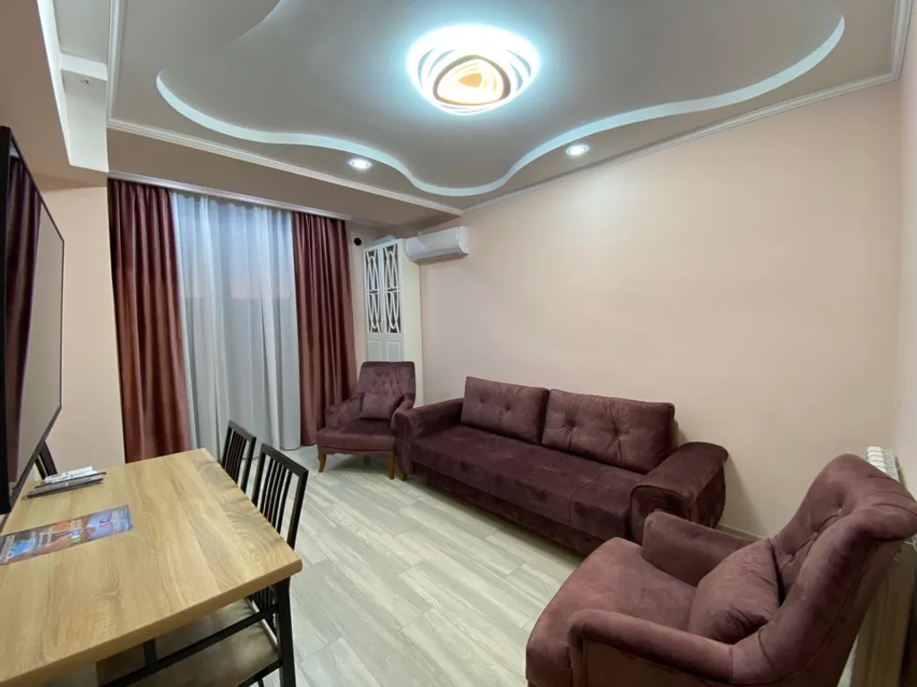 Уютная квартира с евроремонтом в центре города