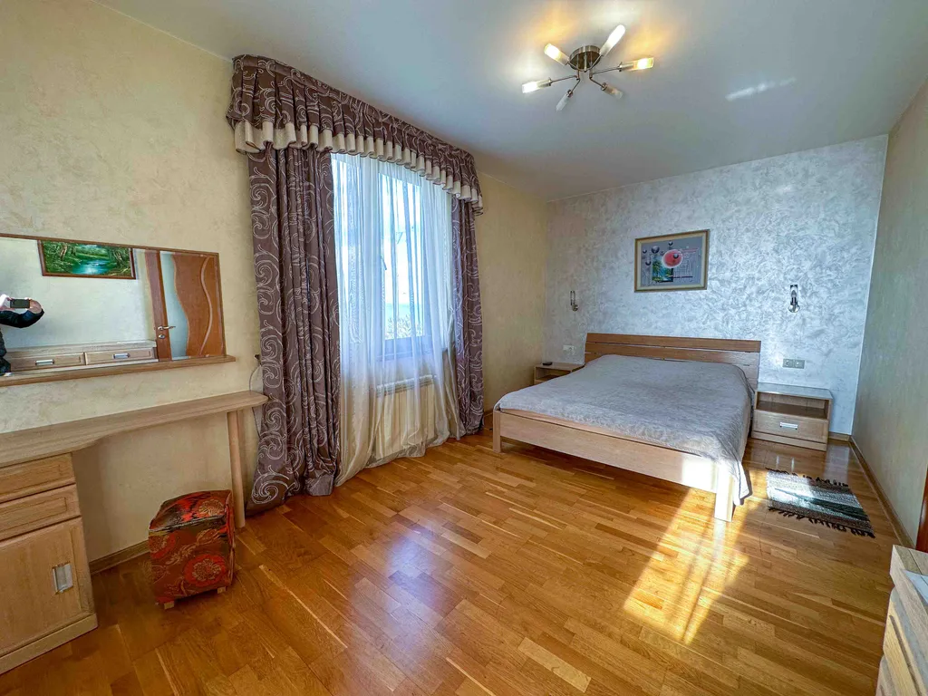 Квартира 3-комнатная Квартира — Адлер