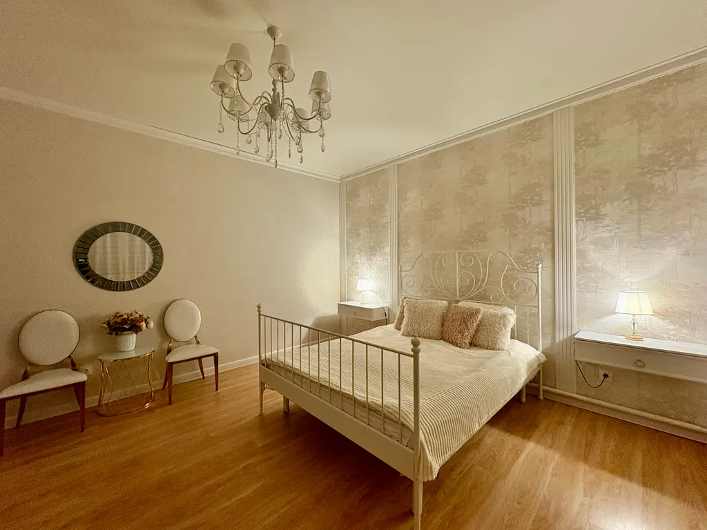 Дом с бассейном