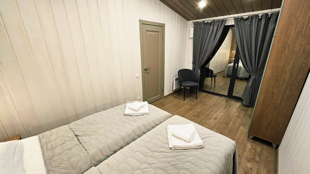 Далеко и надолго