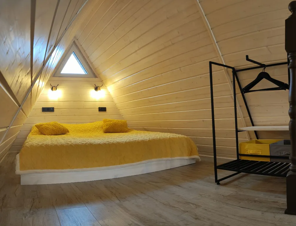 Уютный дом треугольник А-фрейм рядом с морем и озером