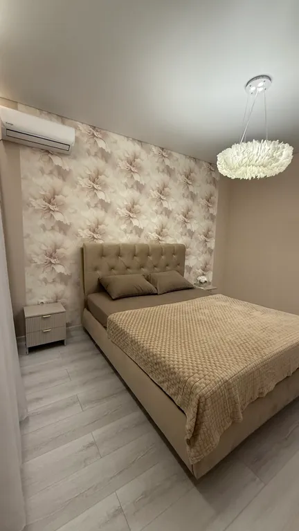 Шикарная квартира с видом на парк и Азовское море