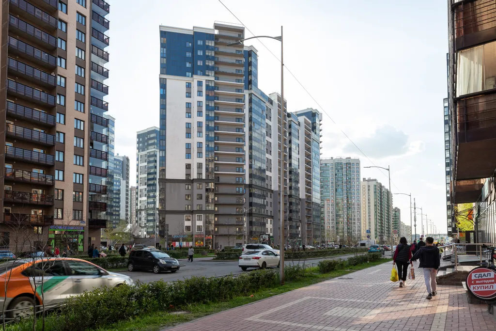 Евродвушка с большой лоджией