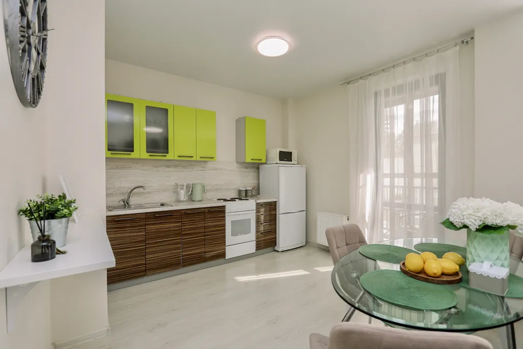 4 Угла: Тот самый ЖК колизей на набережной, М.Горького, 150