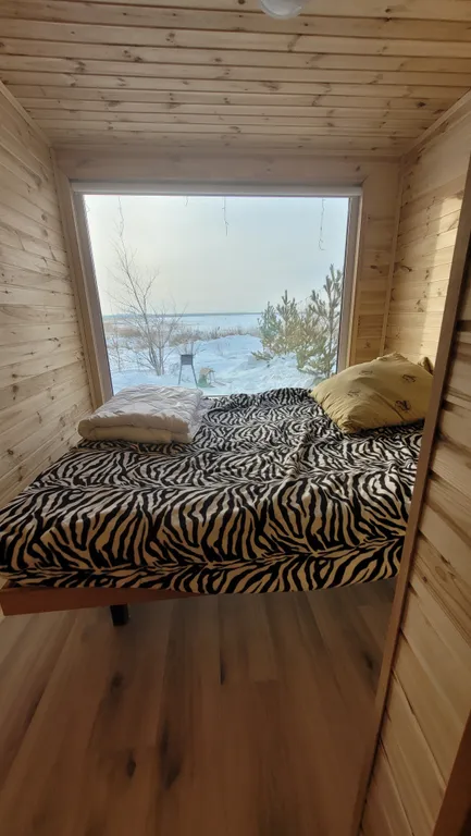 Коттедж Уютный домик на берегу озера — Петровский