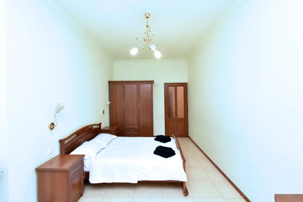 Квартира у площади Республики