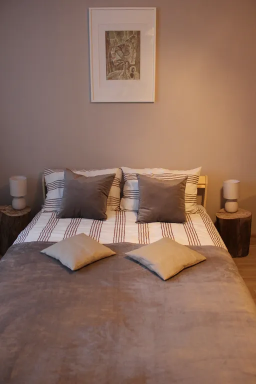 Уютная квартира с камином