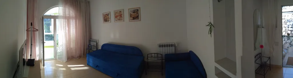 Светлая однокомнатная квартира для семьи до 3 человек