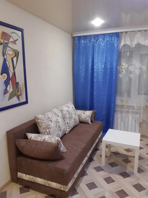 Просторная с большой кухней 2-я квартира