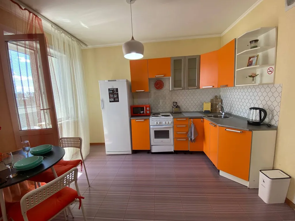 Квартира возле Перенатального центра , обл. Больницы,  Ледовой Арены .